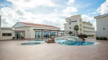 Cynthiana Beach Hotel