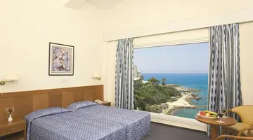 Cynthiana Beach Hotel