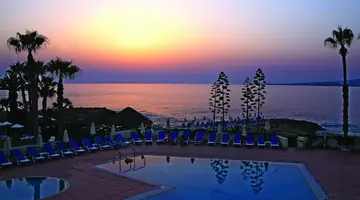 Cynthiana Beach Hotel