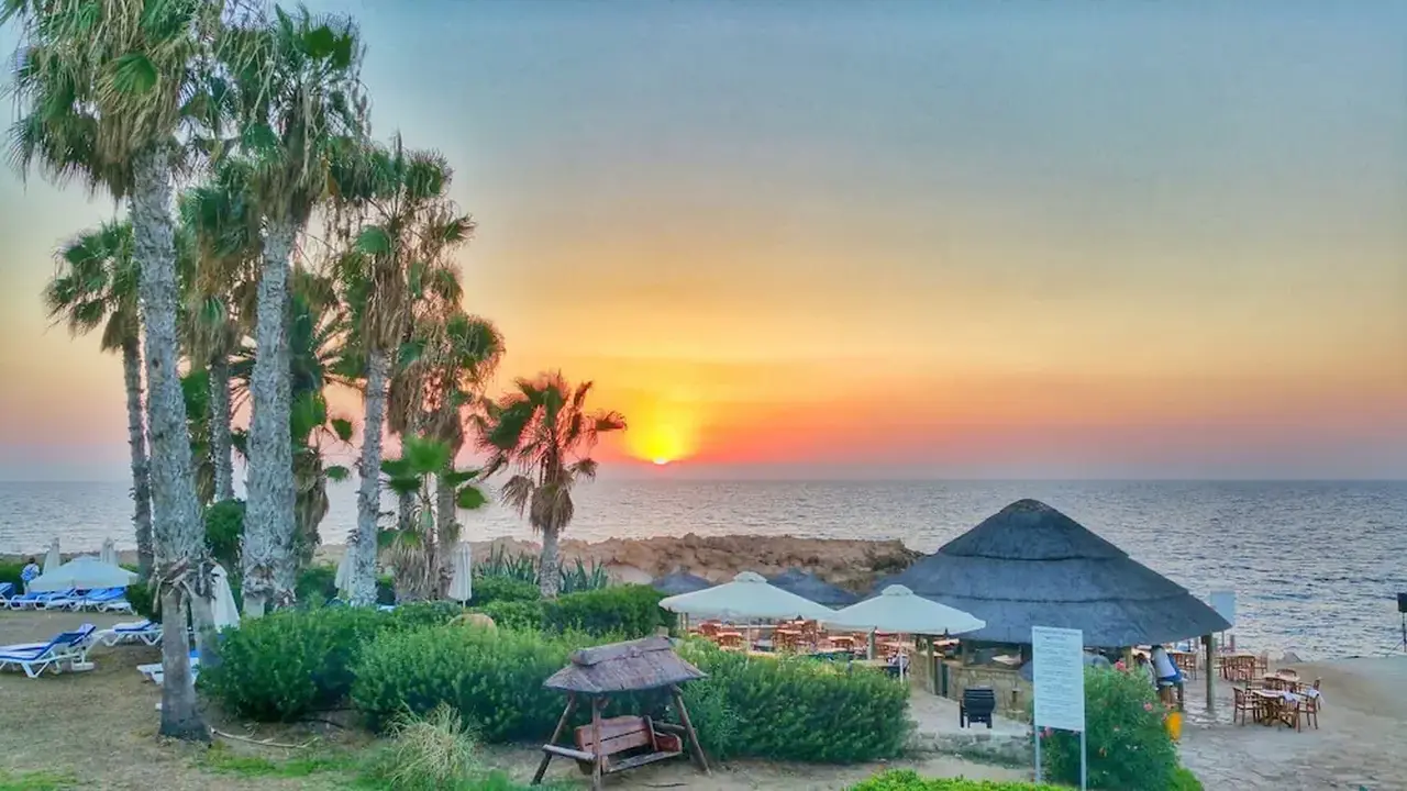 Cynthiana Beach Hotel