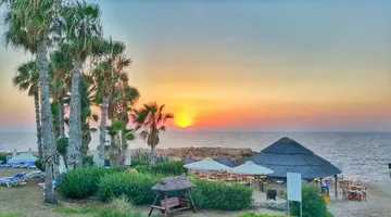 Cynthiana Beach Hotel