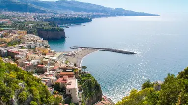 Czarna Procesja i Wielkanoc w Sorrento