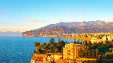 Czarna Procesja i Wielkanoc w Sorrento