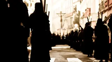 Czarna Procesja i Wielkanoc w Sorrento