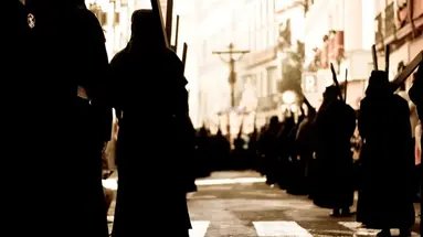 Czarna Procesja i Wielkanoc w Sorrento