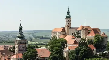 CZESKIE ZAMKI I WINNICE - 4 dni