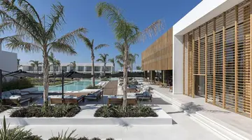 D Andrea Lagoon Hotel