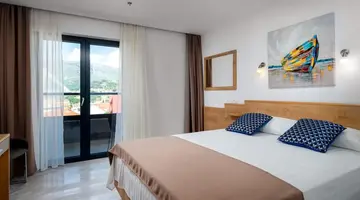 D-Elegant Hotel