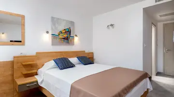 D-Elegant Hotel