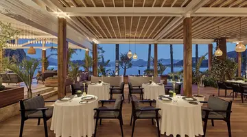 D Maris Bay