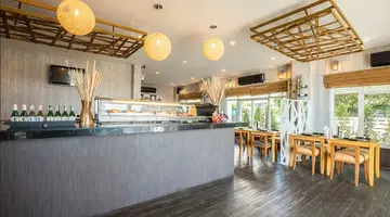 D VAREE JOMTIEN BEACH