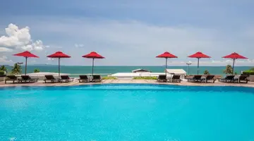 D VAREE JOMTIEN BEACH