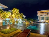 D VAREE JOMTIEN BEACH