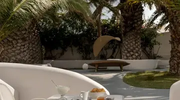 Daedalus Hotel