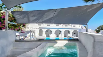 Daedalus Hotel