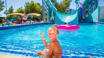 Daima Biz Hotel - Dolusu Aquapark Access