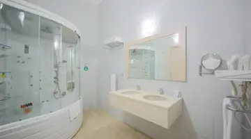 Daima Biz Hotel