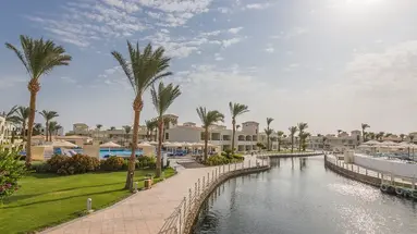 DANA BEACH RESORT