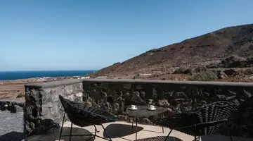 Danae Suites Santorini