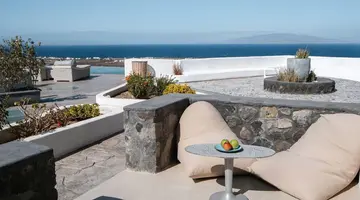 Danae Suites Santorini