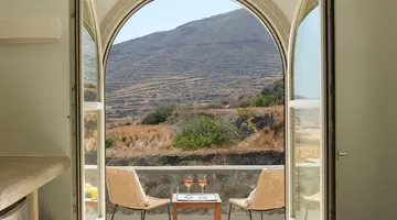 Danae Suites Santorini