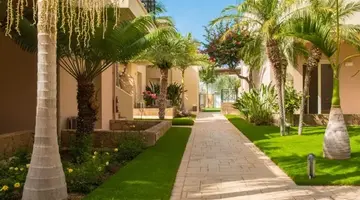 Danaides Apartments
