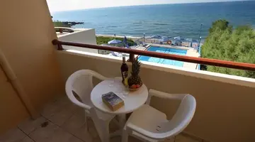 Danaos Beach Apartments