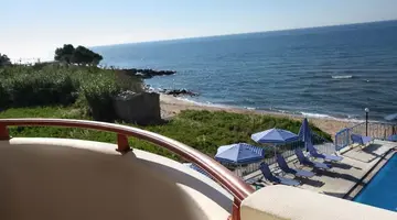 Danaos Beach Apartments