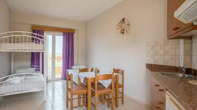 Danelis Apartments