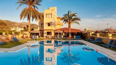 Danelis Apartments
