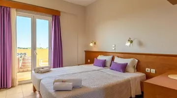Danelis Apartments
