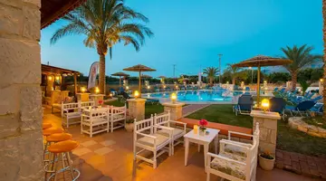 Danelis Apartments