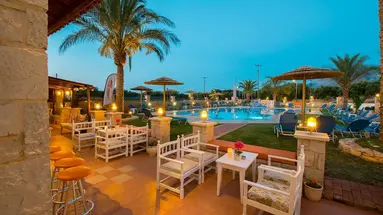 Danelis Apartments