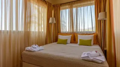 Danelis Apartments