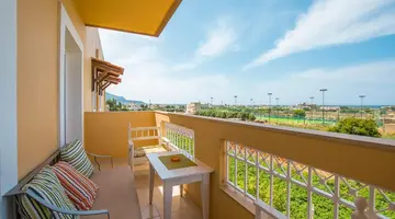 Danelis Apartments
