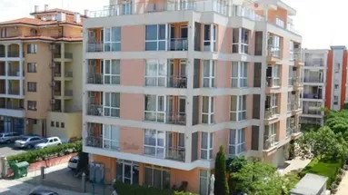 DARIUS APARTMENTS