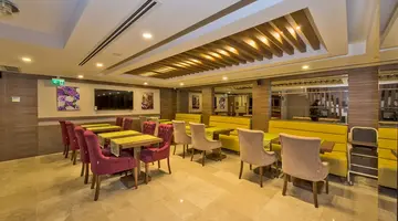 Darkmen Hotel