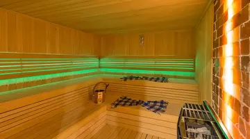 Darkmen Hotel