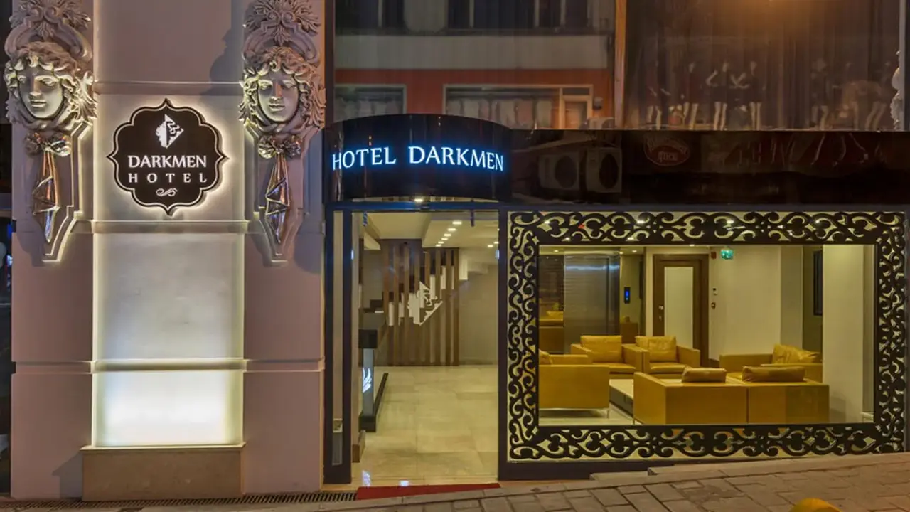 Darkmen Hotel