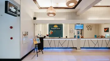 Days Inn By Wyndham Patong Beach