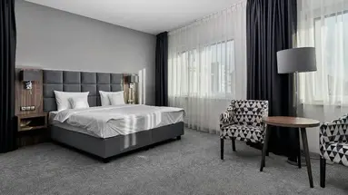DB Hotel