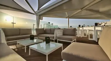db San Antonio Hotel + Spa