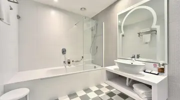 db San Antonio Hotel & Spa