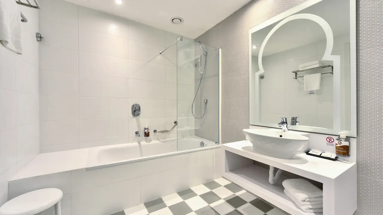 db San Antonio Hotel + Spa