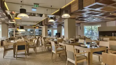 db San Antonio Hotel + Spa