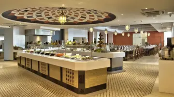 DB San Antonio Hotel & Spa