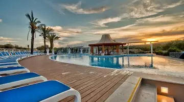 db Seabank Resort and Spa