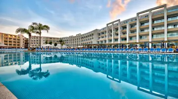 DB Seabank Resort and Spa