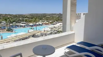 db Seabank Resort and Spa