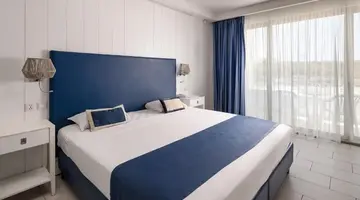 db Seabank Resort and Spa